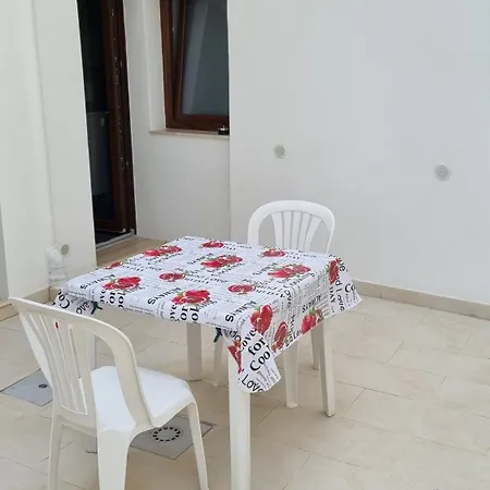 לינה וארוחת בוקר Dimora Vanessa *